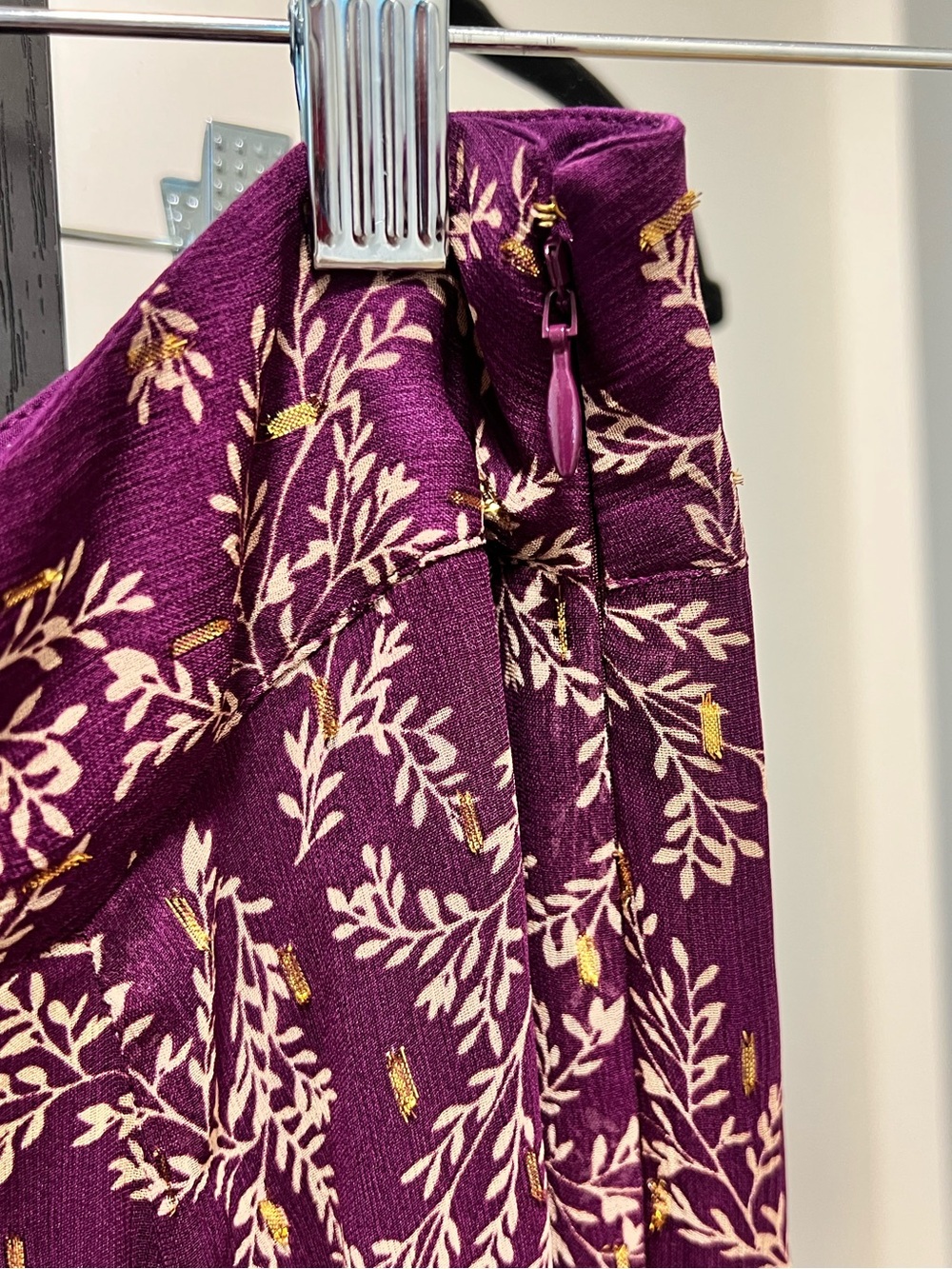 Sezane Skirt/ Jupe Tabata / IMPRIMÉ FEUILLAGES FOND VIOLET/ size 38 - Picture 4 of 6